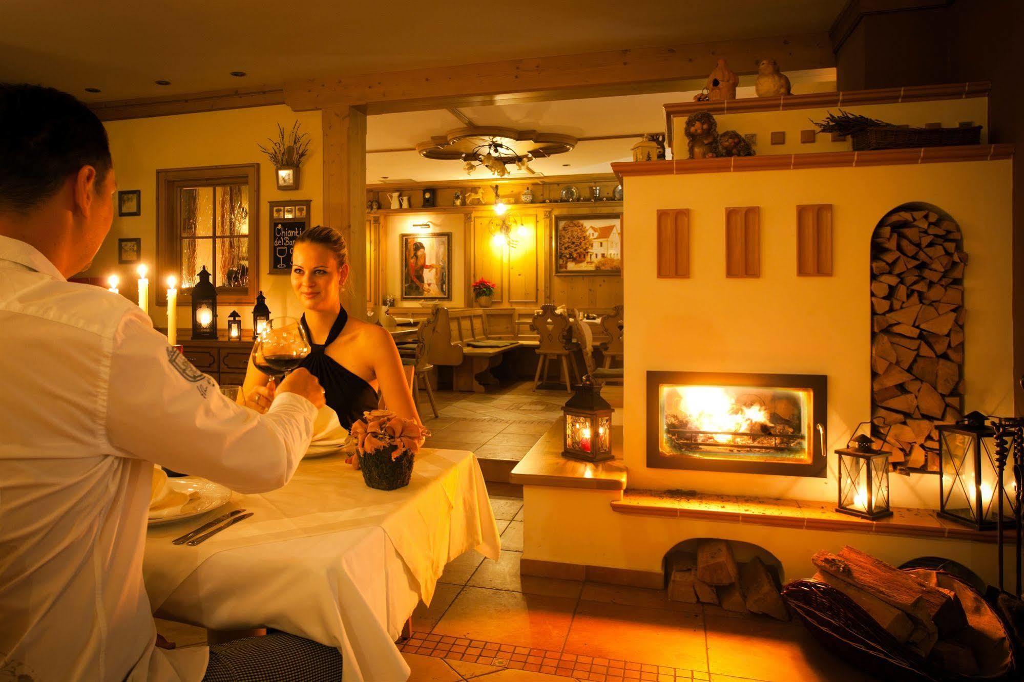 Wellness Hotel Zlata Lipa Decin Extérieur photo